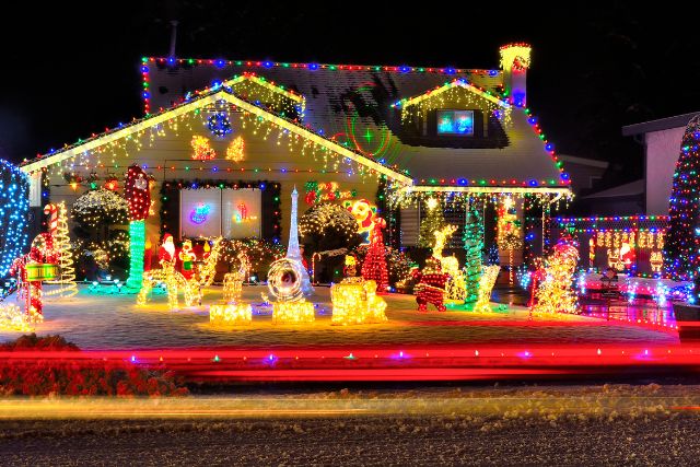 7 Most Important Holiday Safety Tips (And, what not to do)